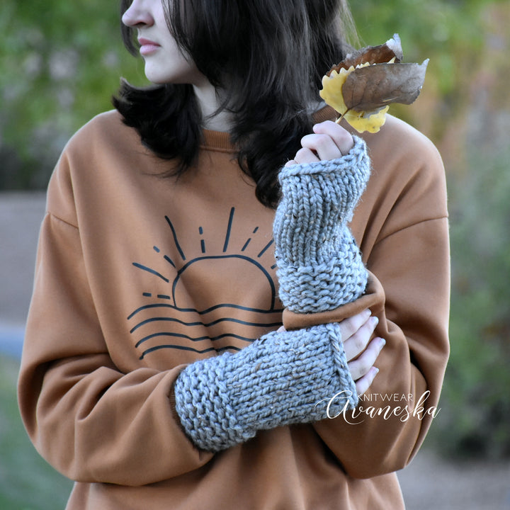 Chunky Fingerless Arm Warmers | THE FALSTONES