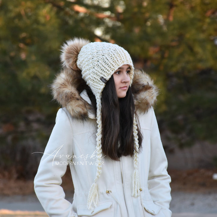 Knit Chunky Woolen Winter Bonnet Style Hat With Faux Fur Pom