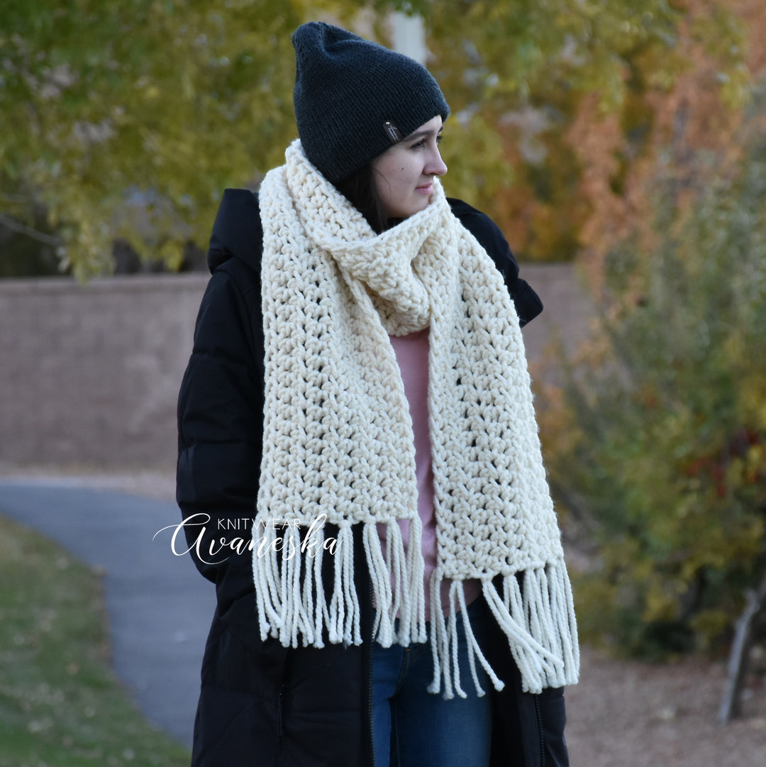 SALE Chunky Classic Long Fringed Scarf | THE ALPINE