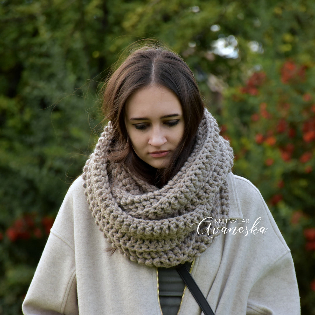 The Zurich beige woolen winter fall chunky infinity scarf handmade knit style for women and men