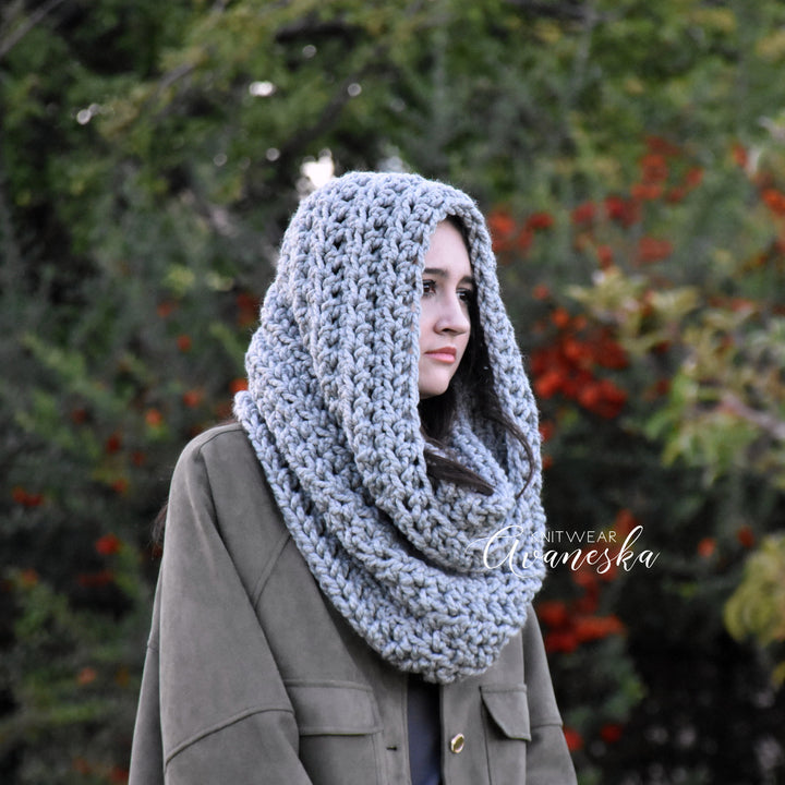 Chunky winter warm gray crochet snood cowl scarf for women  