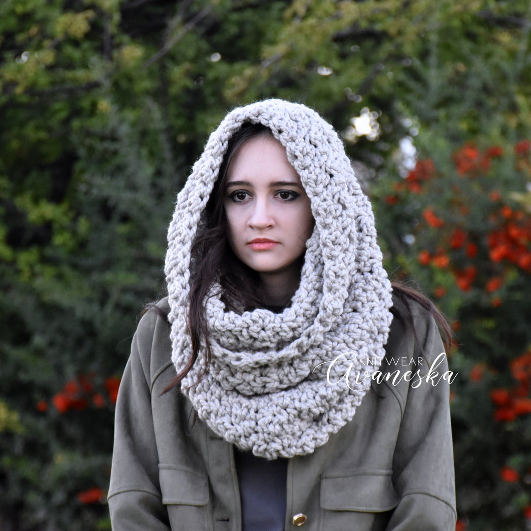 Oversized women's woolen fall winter chunky snood cowl scarf, The Barcelona bulky beige scarf