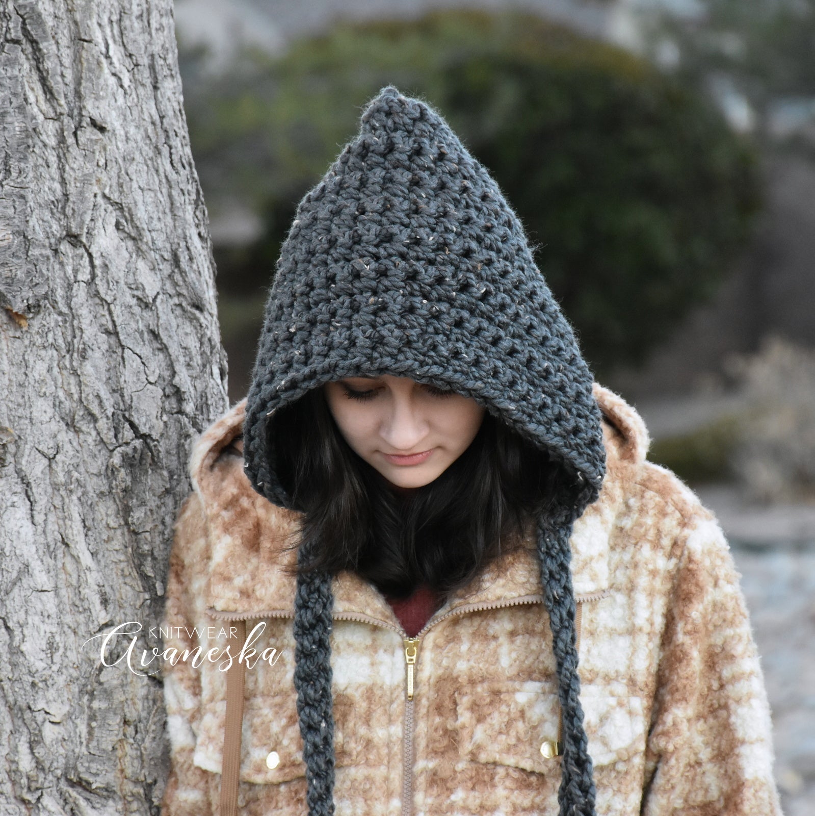 Chunky Hood Hat with Ties | THE NEWRY – Avaneska Knitwear