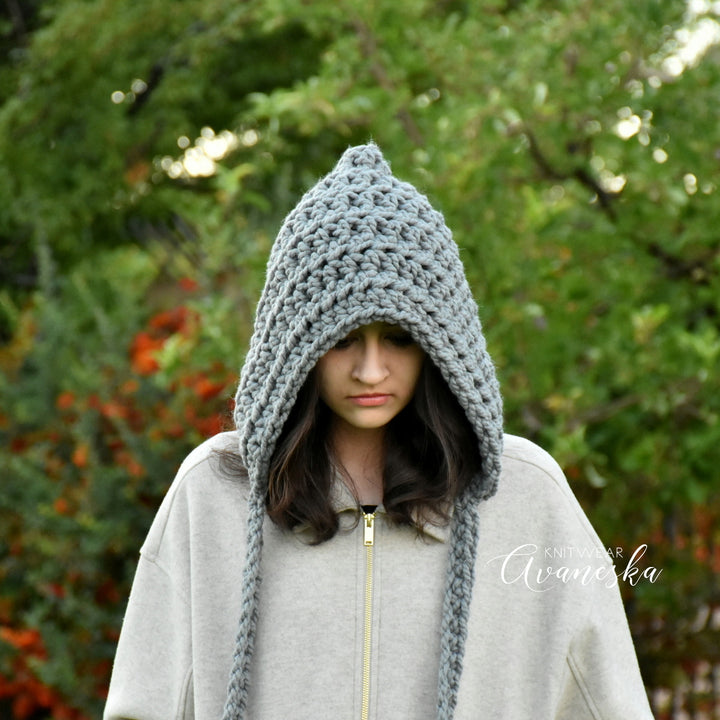 Chunky Large Hood Hat with Ties | THE YORK