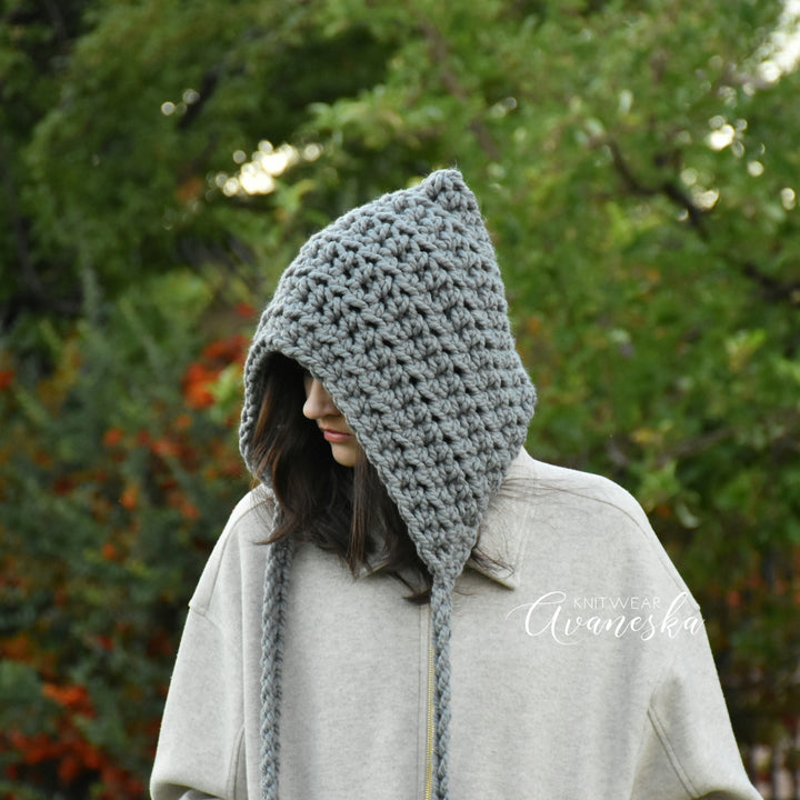 Chunky Large Hood Hat with Ties | THE YORK