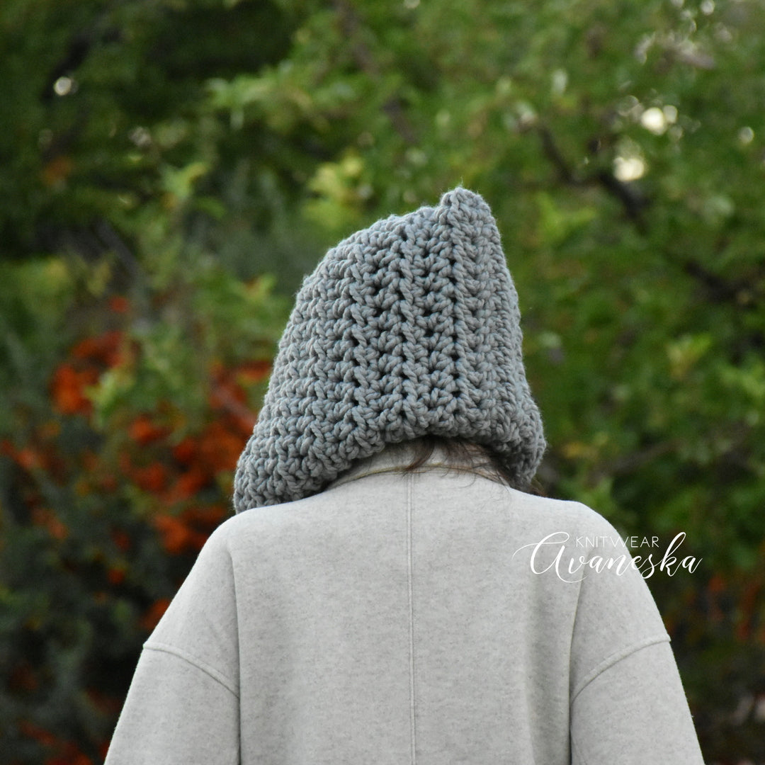 Chunky Large Hood Hat with Ties | THE YORK