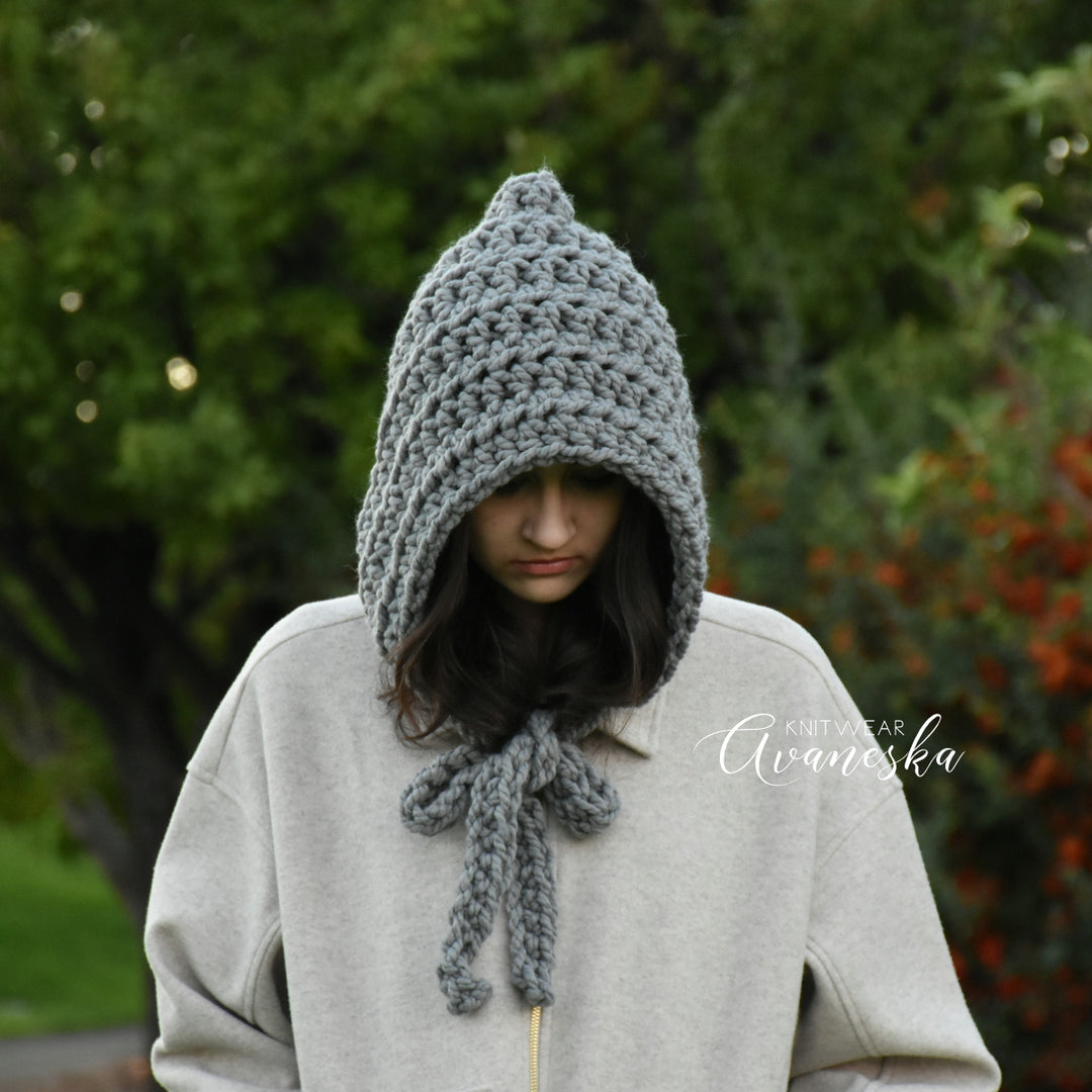 Chunky Large Hood Hat with Ties | THE YORK