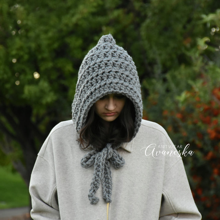 Chunky Large Hood Hat with Ties | THE YORK