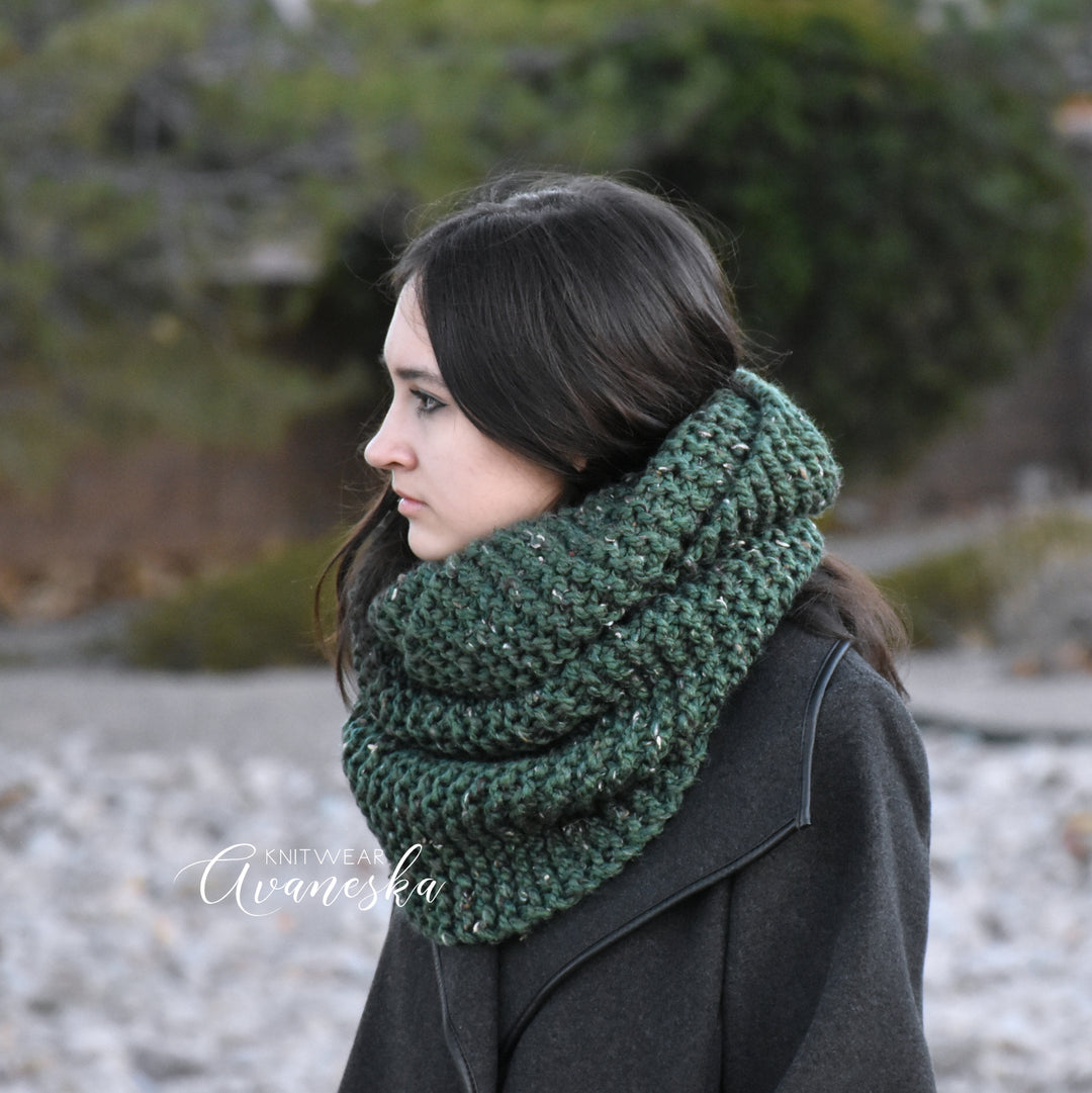 Chunky Infinity Scarf | THE GENEVA