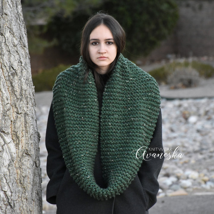 Chunky Infinity Scarf | THE GENEVA