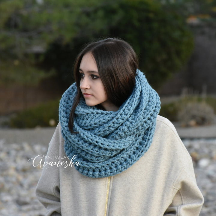 Handmade Women Winter Woolen Crochet Knit Chunky Infinity Scarf Cowl Wrap Snood