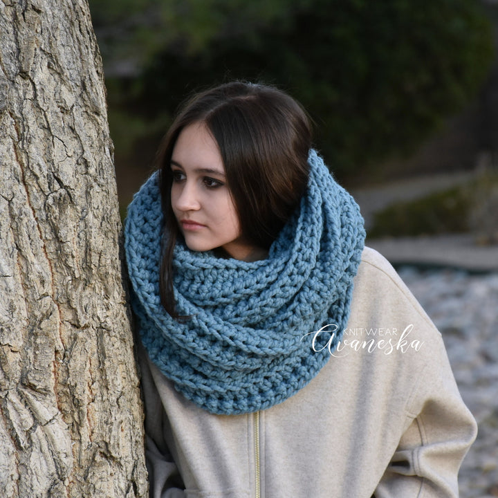Chunky Infinity Scarf | THE WASHINGTON
