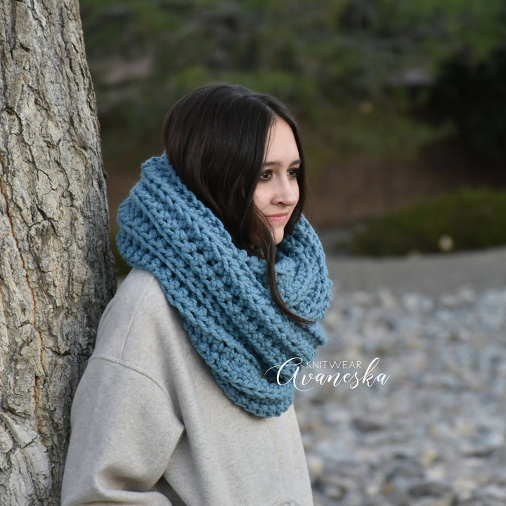 Chunky Infinity Scarf | THE WASHINGTON