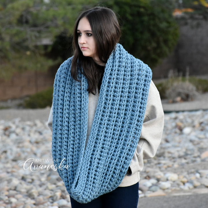 Chunky Infinity Scarf | THE WASHINGTON