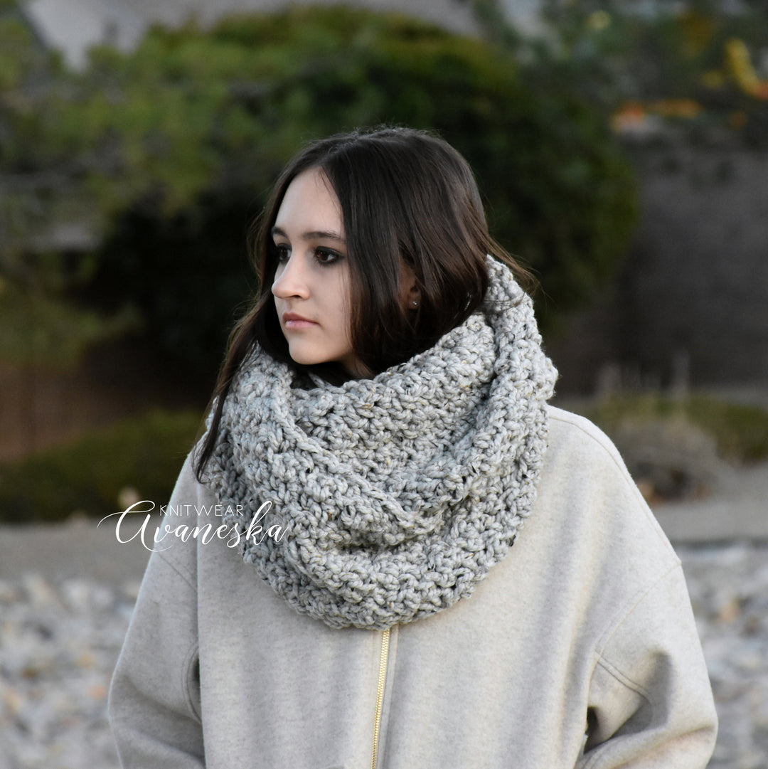 Chunky Infinity Scarf | THE DUBLIN