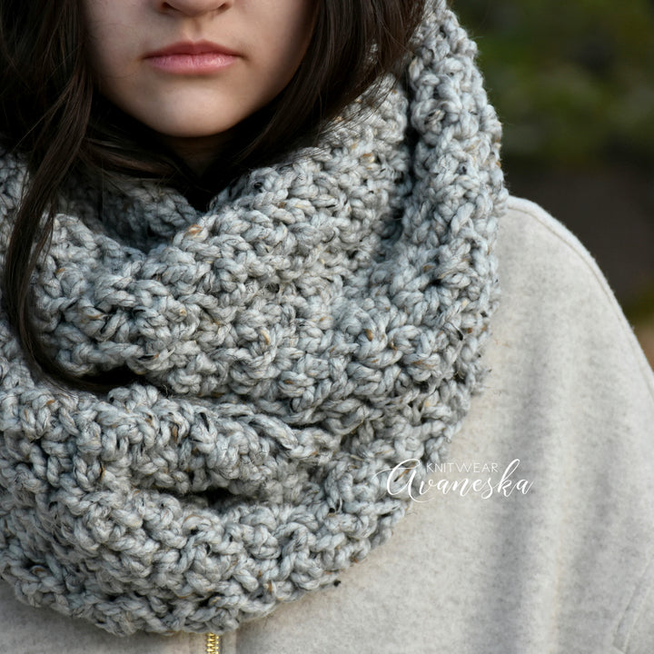 Chunky Infinity Scarf | THE DUBLIN