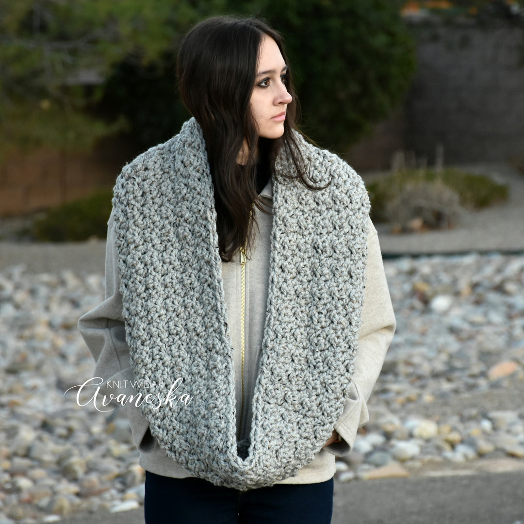Chunky Infinity Scarf | THE DUBLIN