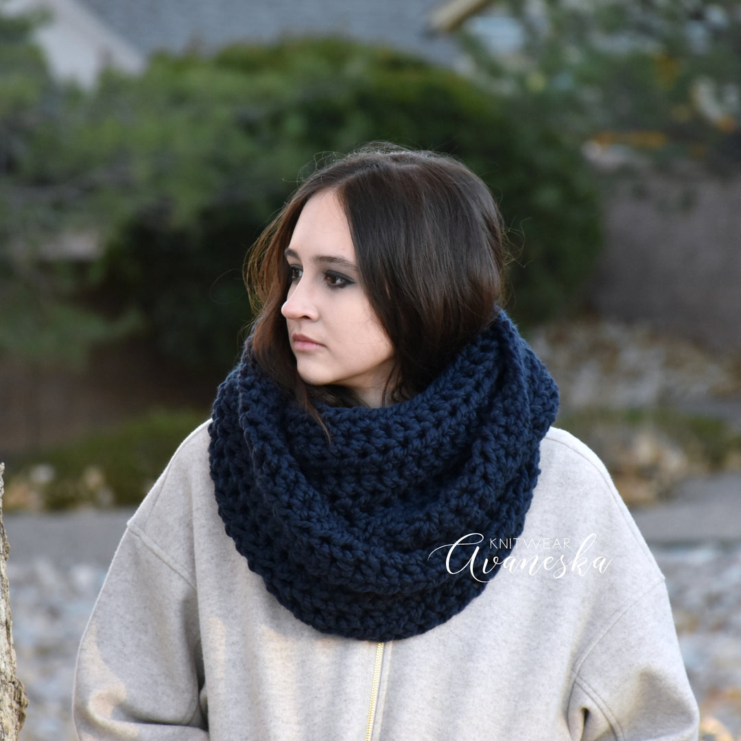 Chunky Infinity Scarf | THE ROCHESTER
