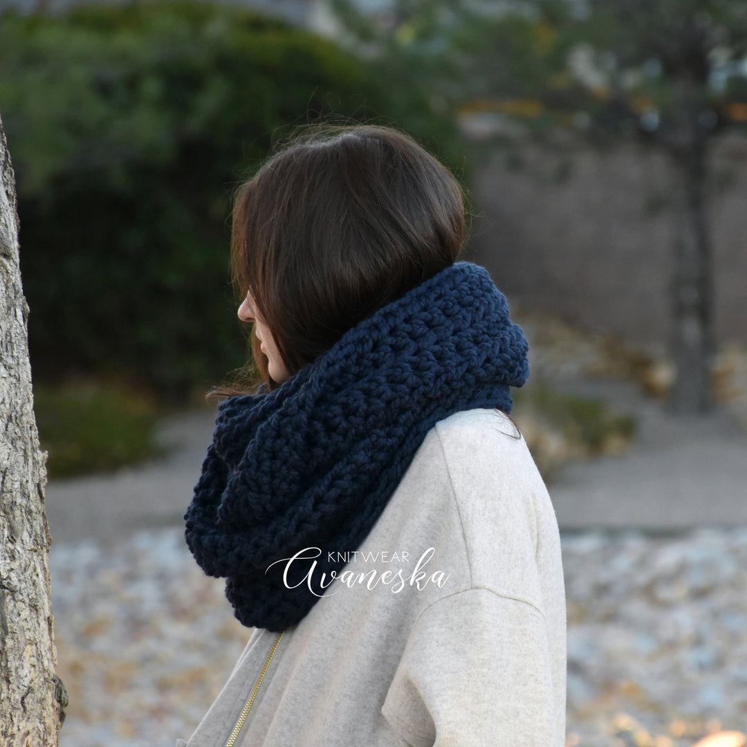 Chunky Infinity Scarf | THE ROCHESTER