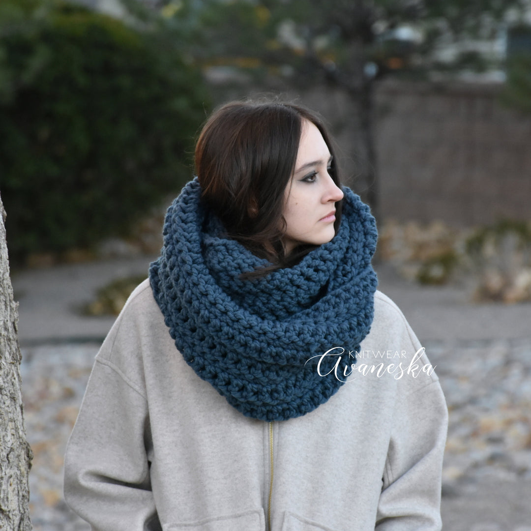 Chunky Infinity Scarf | THE HOUSTON