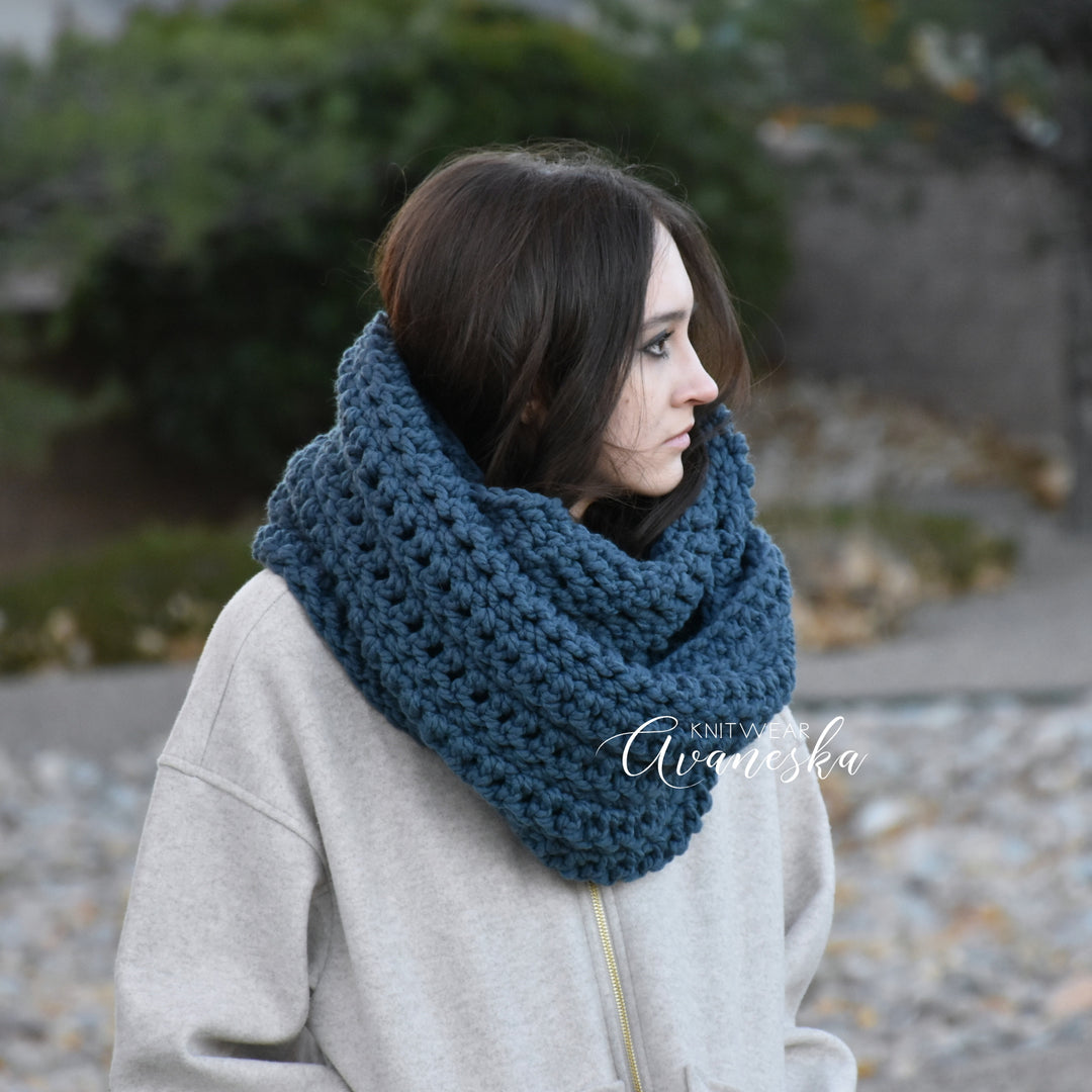 Chunky Infinity Scarf | THE HOUSTON