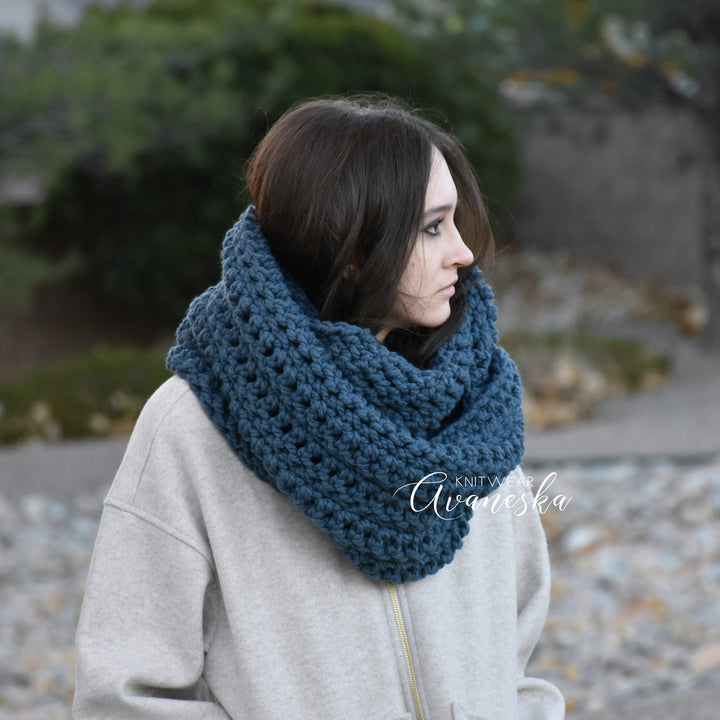 Chunky Infinity Scarf | THE HOUSTON