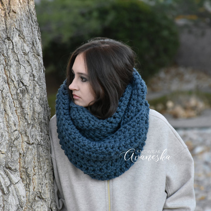 Chunky Infinity Scarf | THE HOUSTON