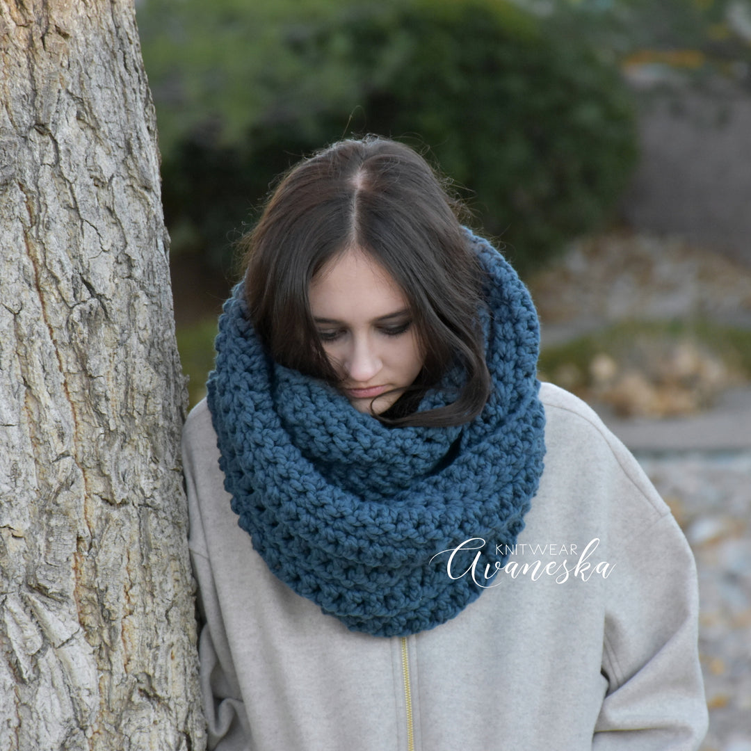 Chunky Infinity Scarf | THE HOUSTON