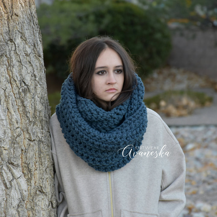 Chunky Infinity Scarf | THE HOUSTON