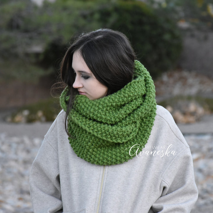 Chunky Infinity Scarf | THE BERN