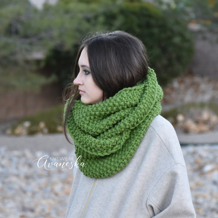 Chunky Infinity Scarf | THE BERN