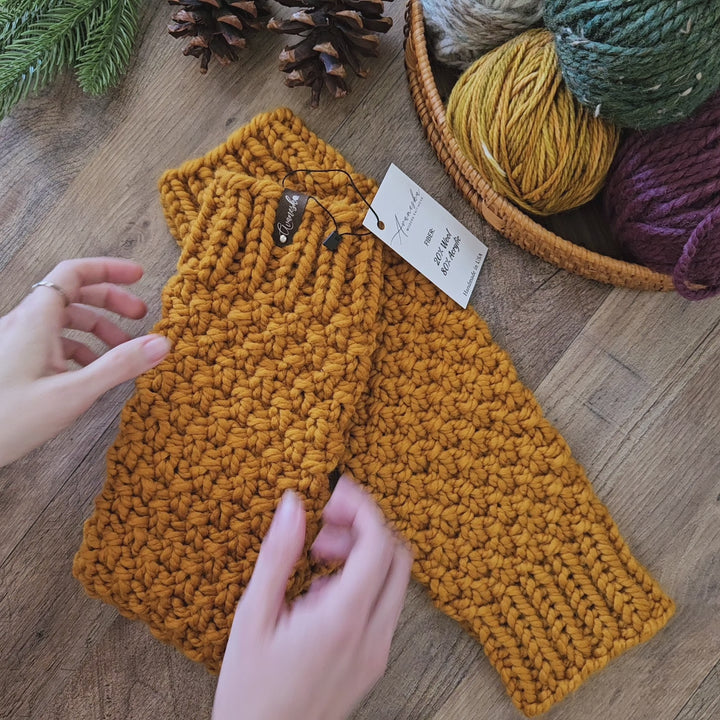 Chunky Leg Warmers | THE CAVERNS