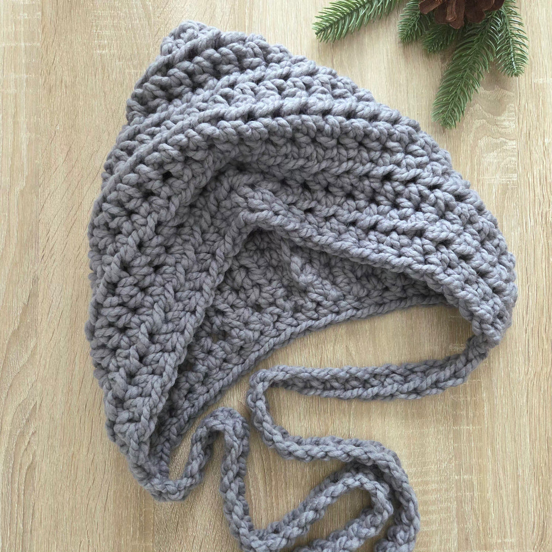 Chunky Large Hood Hat with Ties | THE YORK