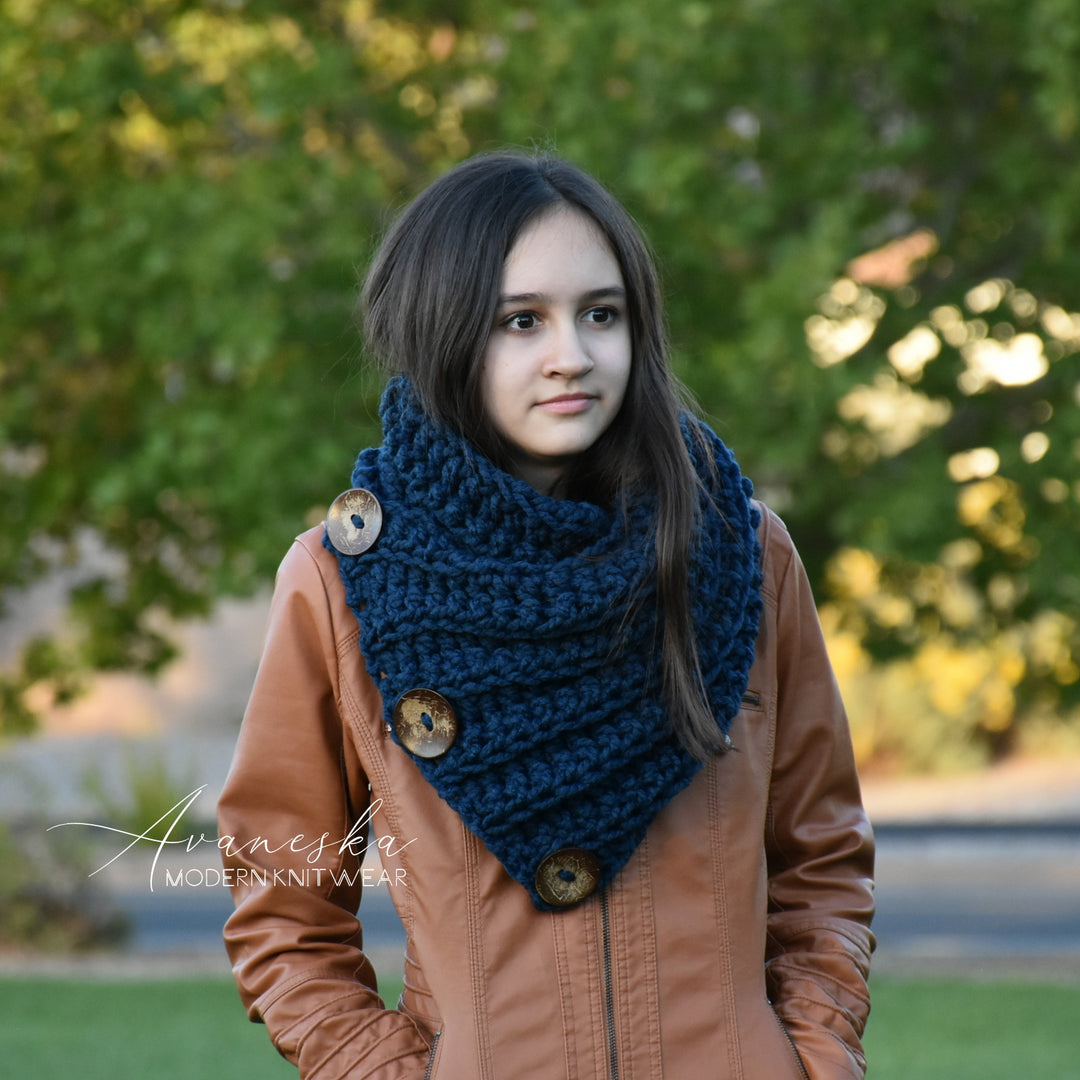 Winter Woolen Crochet Knit Scarf with Three Buttons