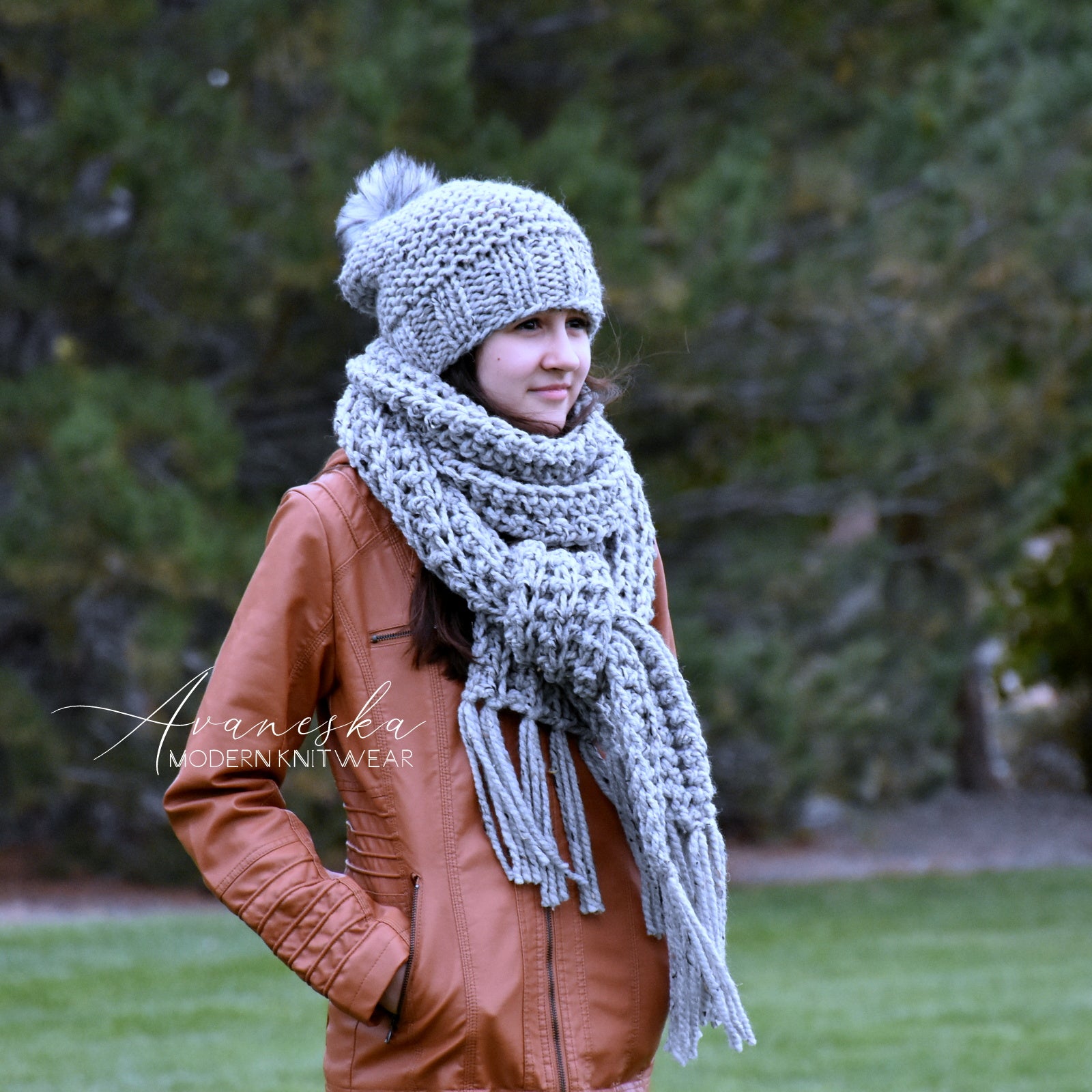 Knit Woolen Winter Scarf with Fringe for Man and Woman
