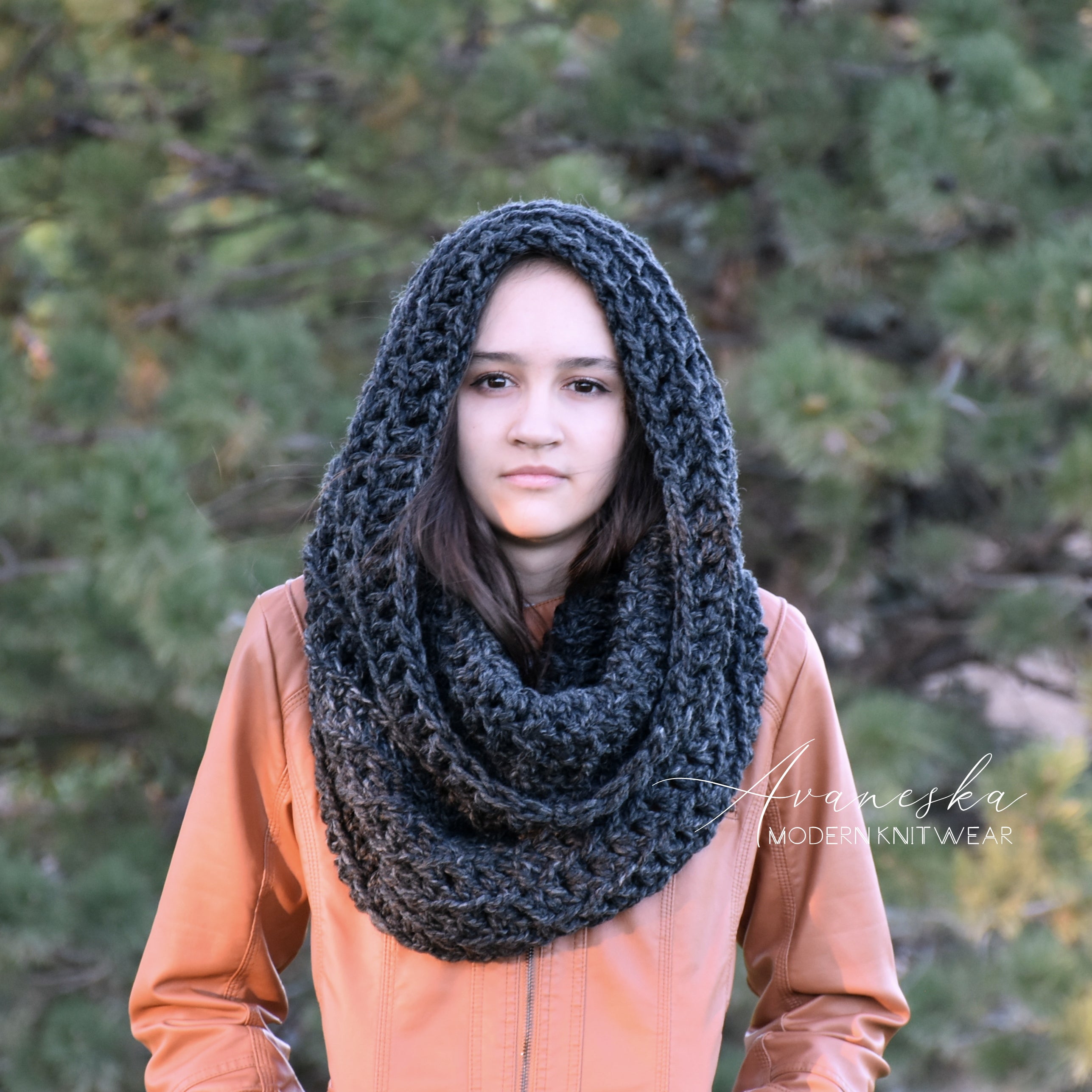 Oversized Chunky Scarf | THE MOSCOW – Avaneska Knitwear