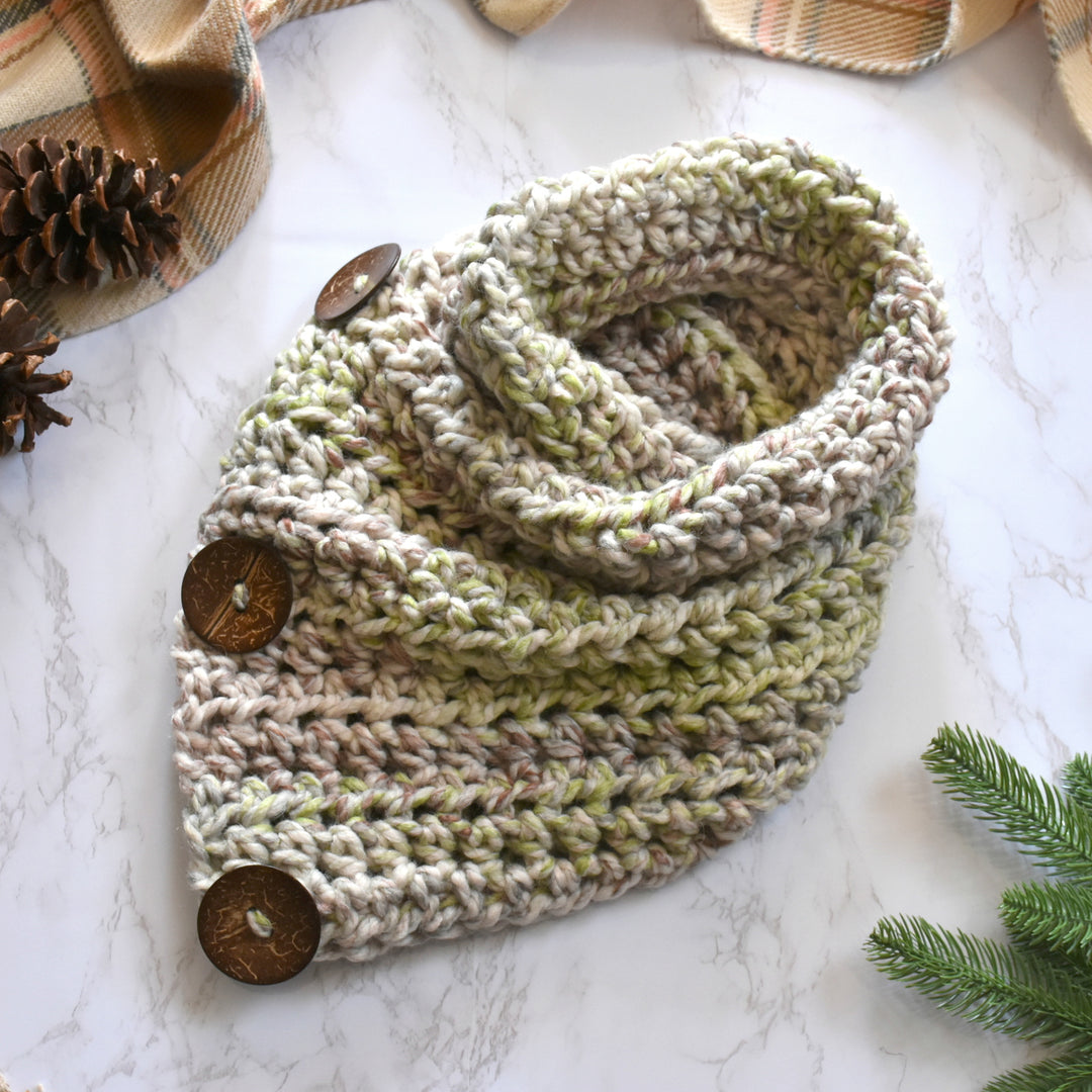 Chunky Buttoned Scarf | THE NORTH BAY