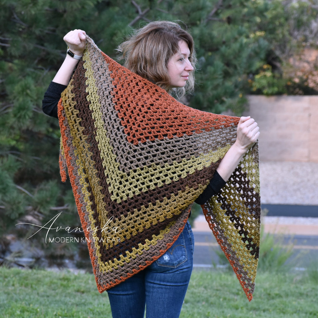 Crochet Triangle Shawl The ANASAZI - Main Image