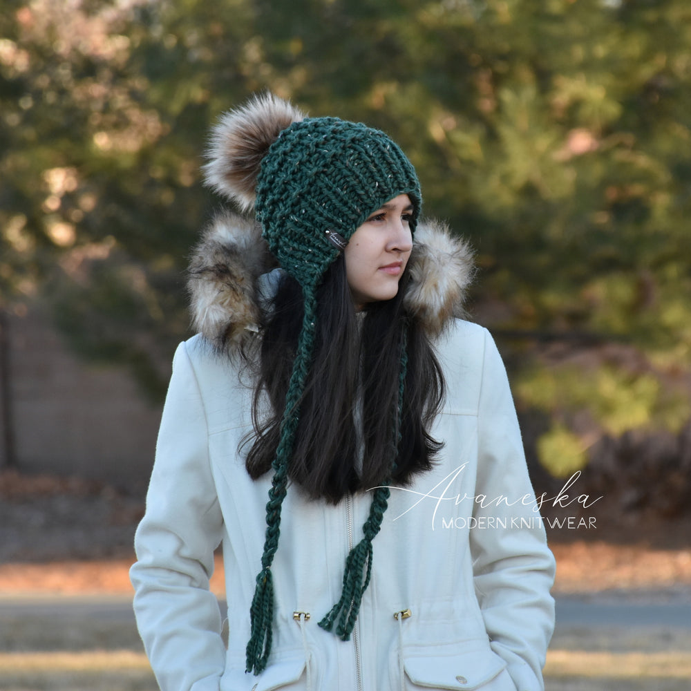 Bonnet Style Fitted Hat | The VISCOUNTESS Avaneska Knitwear Bonnet Style Fitted Hat | The VISCOUNTESS Avaneska Knitwear