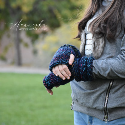 Chunky Fingerless Arm Warmers | THE KEMPTENS