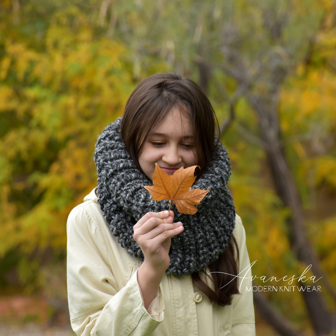 Knit Chunky Winter Woolen Cowl Neck Warmer Scarf | THE MEMPHIS