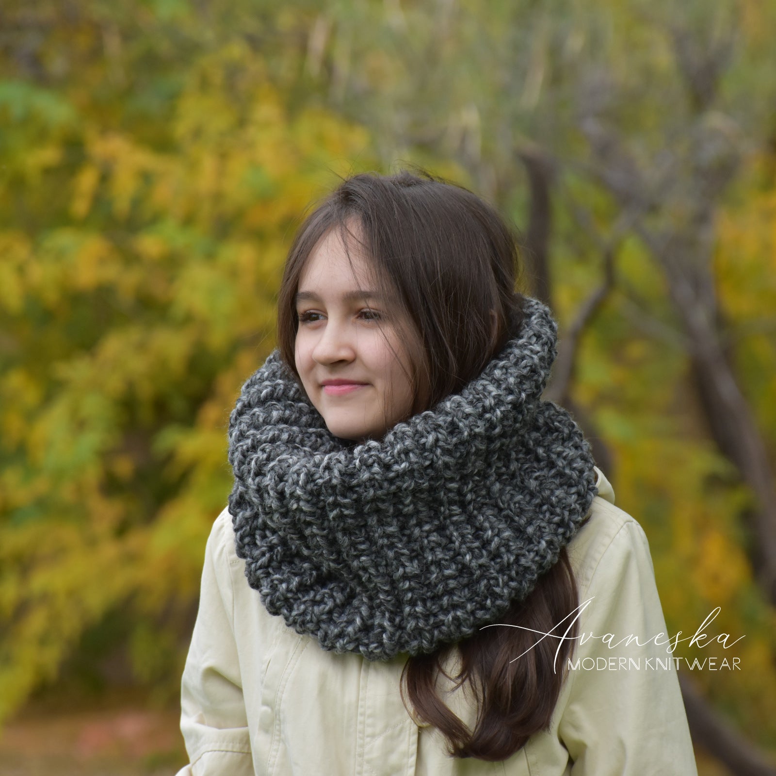 Knit Chunky Winter Woolen Cowl Neck Warmer Scarf | THE MEMPHIS