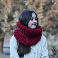 Winter Woolen Crochet Knit Chunky Bulky Scarf Woman's Knit Crochet Wool Winter Bulky Chunky Collar Scarf