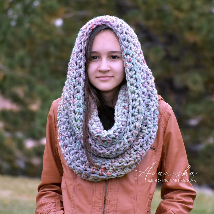 Woman's Knit Crochet Wool Winter Bulky Chunky Oversized Snood Hooded Scarf